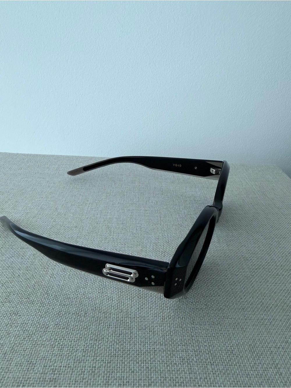 Gentle Monster Black Oval Sunglasses View 4